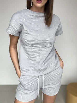 Women's Round Neck Short Sleeve Textured Fabric Casual Suit