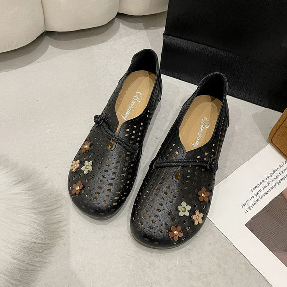 Women's Retro Hollow-out Soft Leather Shoes