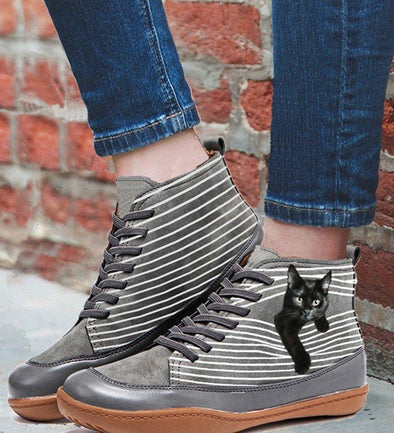 Flat high-top printed totem cross-strap cat boots